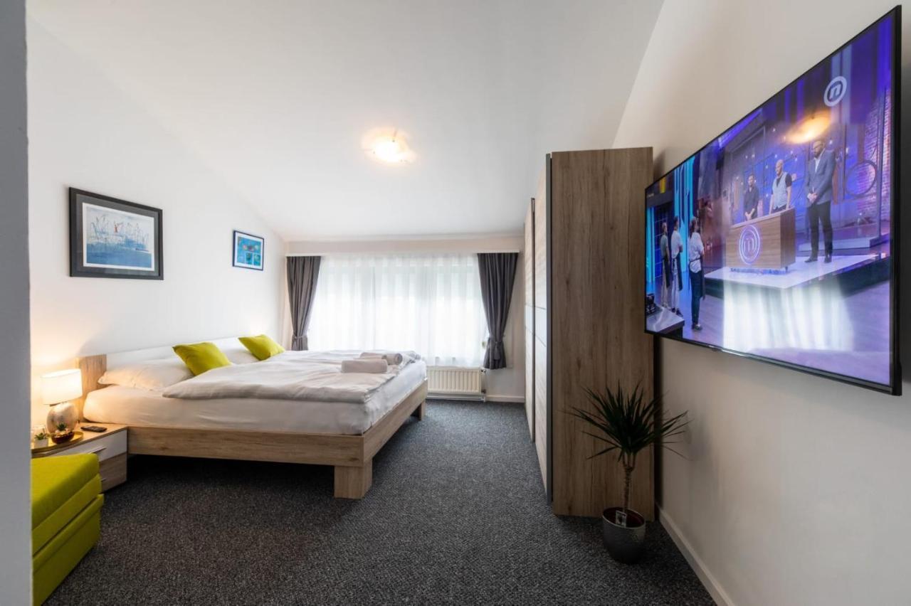 Four Roses Bed & Breakfast Zagreb Bagian luar foto