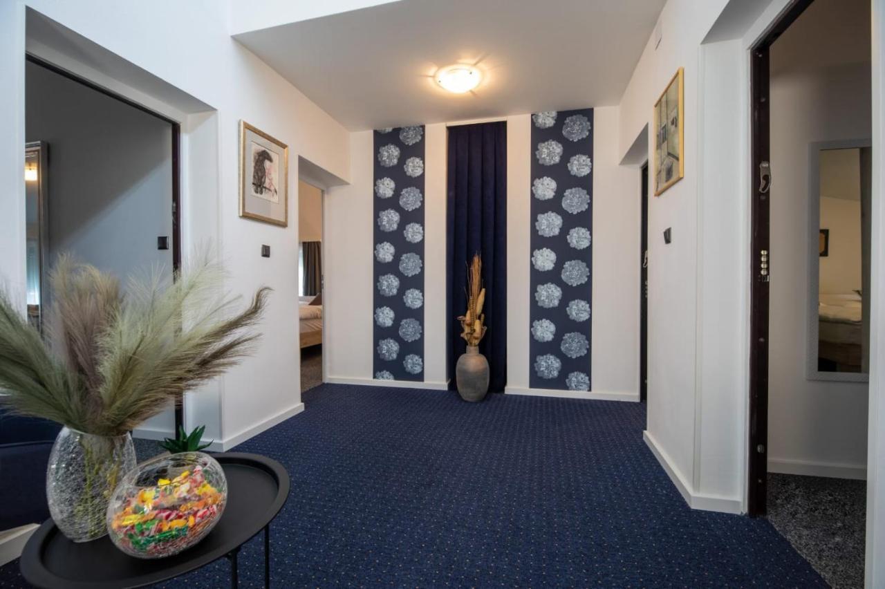 Four Roses Bed & Breakfast Zagreb Bagian luar foto
