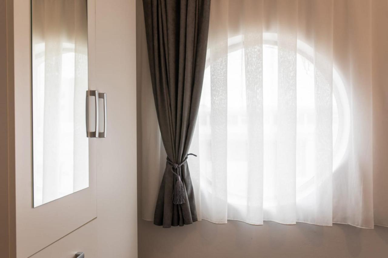 Four Roses Bed & Breakfast Zagreb Bagian luar foto