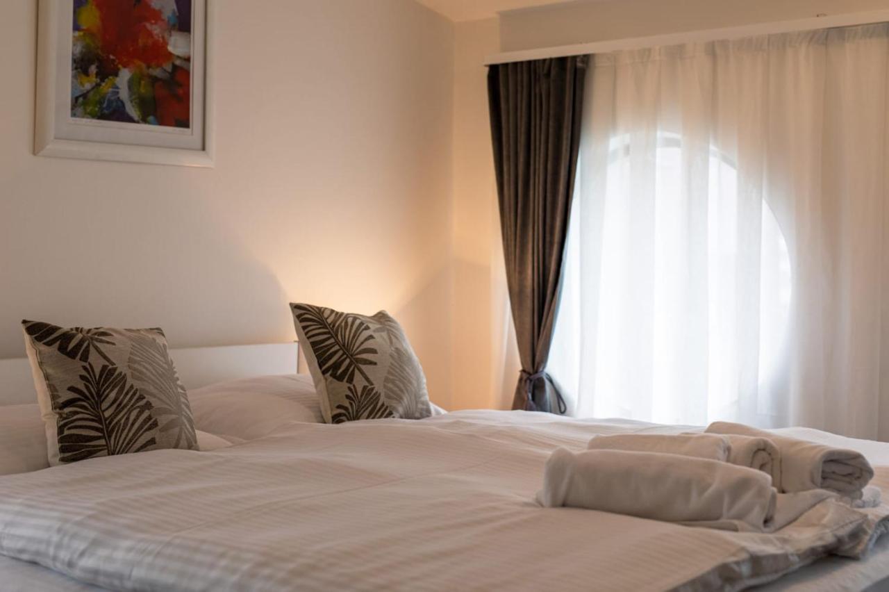 Four Roses Bed & Breakfast Zagreb Bagian luar foto