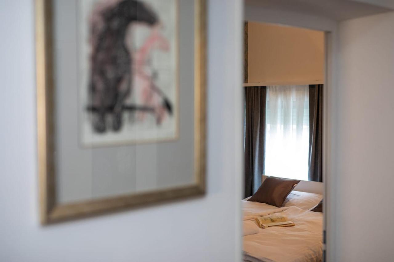 Four Roses Bed & Breakfast Zagreb Bagian luar foto